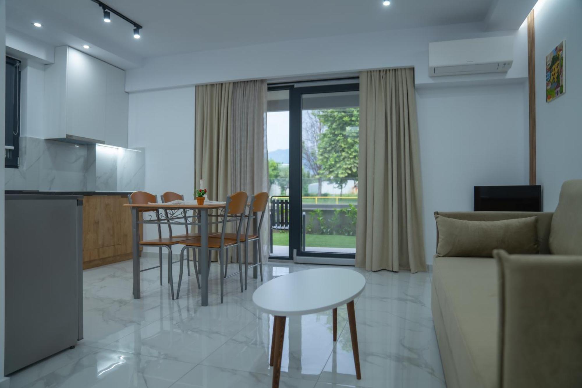 Apartment Project Georgiadi #1 - Modern In Peaceful Neighborhood - 15 Mins From Loutra Pozar *